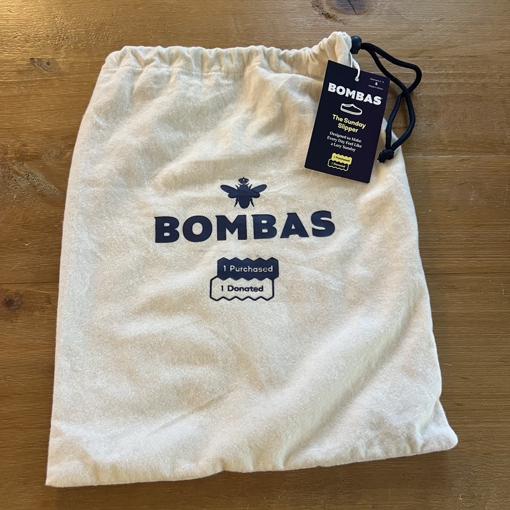 NWT Bombas The Sunday Slipper Baby Blue Sherpa House Shoes Women's Size 4-5 - Picture 8 of 10
